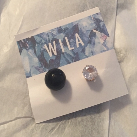 WILA Black and Diamond Earrings - Picture 3 of 3